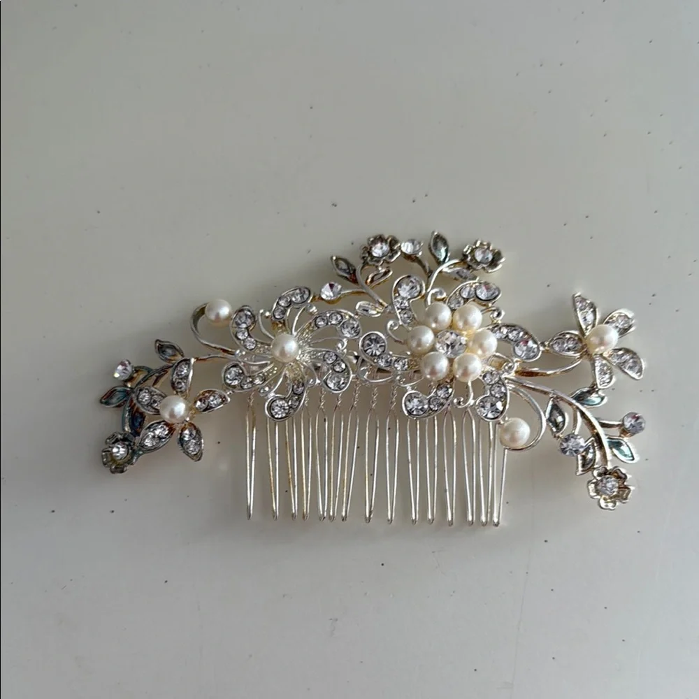Elegant Silver and Pearl Hair Barrette Hair Clip & Comb - Picture 6 of 7